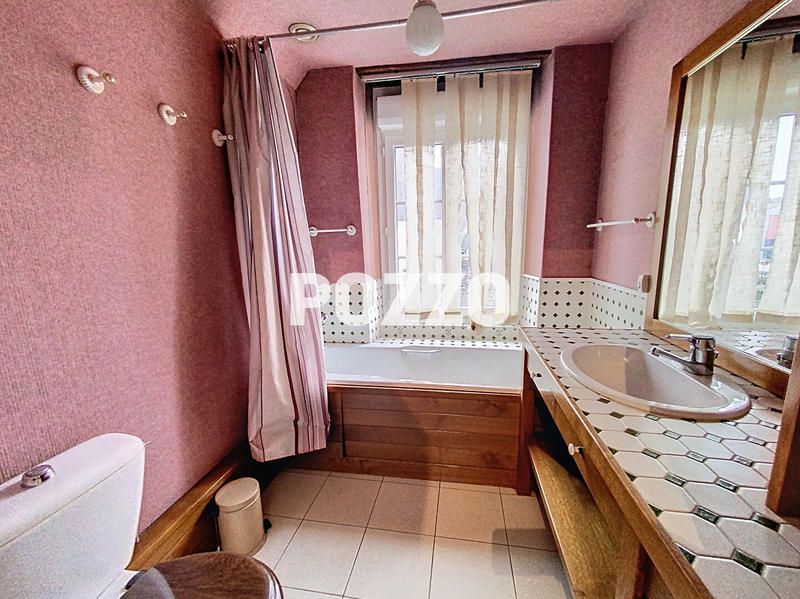 Maison - 194 m² - 7 pièces