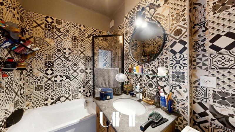 Appartement - 80 m² - 3 pièces