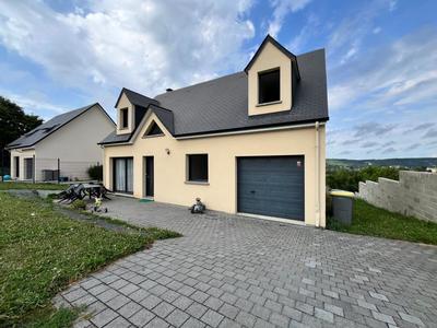 Maison - 125 m² - 5 pièces