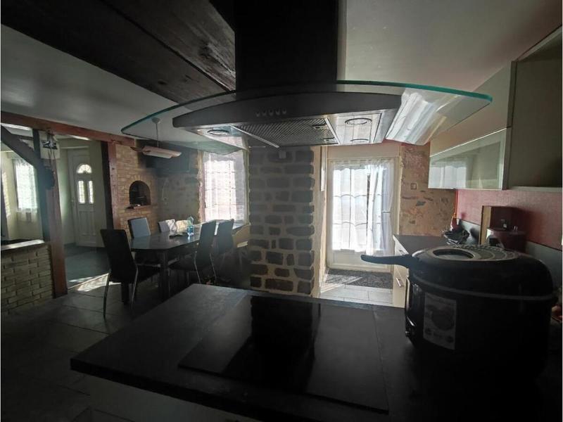 Propriété - 238 m² - 10 pièces