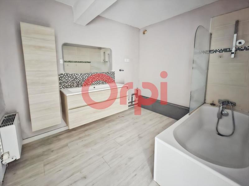Appartement - 96 m² - 5 pièces