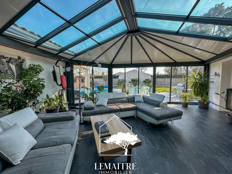 Maison - 175 m² - 5 pièces