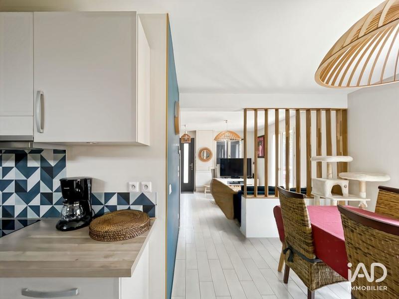 Maison - 90 m² - 5 pièces