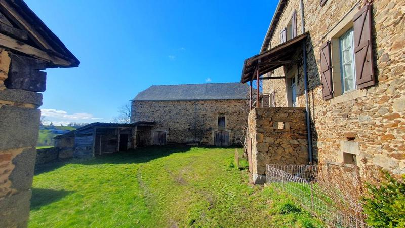 Corps de ferme - 150 m² - 6 pièces