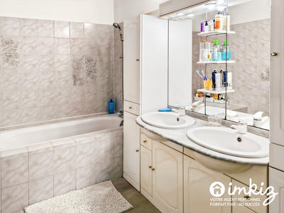 Maison - 211 m² - 8 pièces