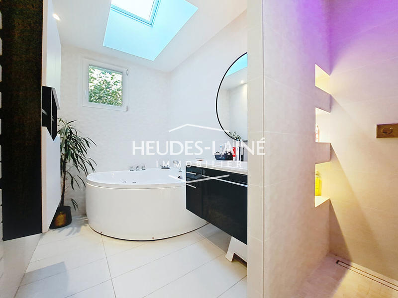 Maison - 102 m² - 6 pièces