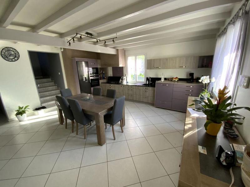 Maison - 183 m² - 6 pièces