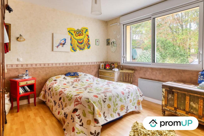 Maison traditionnelle - 145 m² - 5 pièces