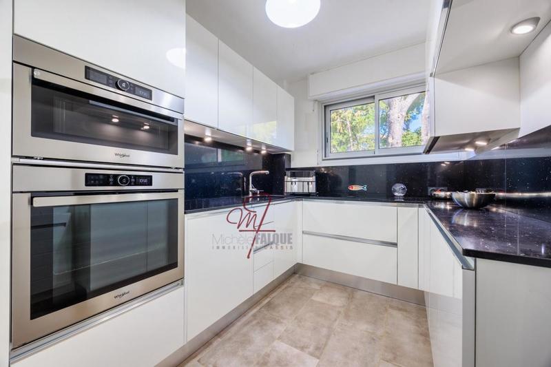 Appartement - 80 m² - 3 pièces