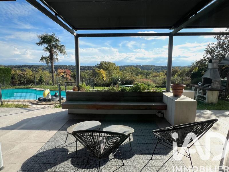 Maison - 170 m² - 7 pièces