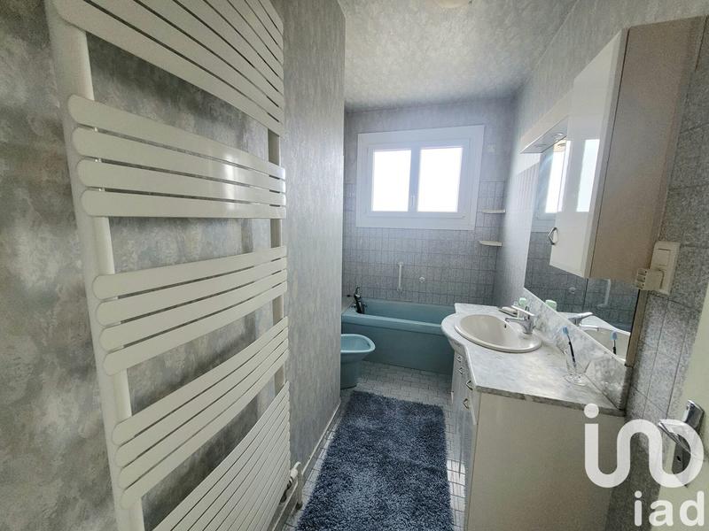 Maison - 190 m² - 8 pièces