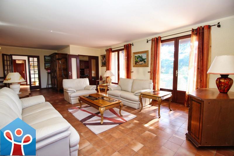 Maison - 157 m² - 5 pièces