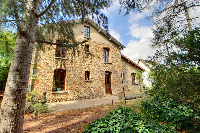 Maison - 160 m² - 7 pièces