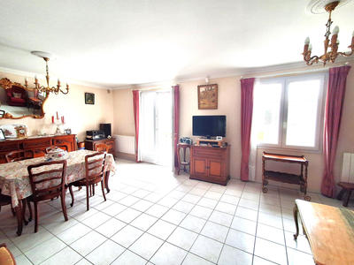 Maison - 90 m² - 3 pièces