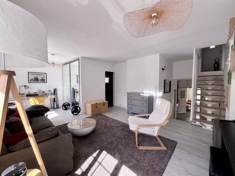 Maison - 170 m² - 5 pièces