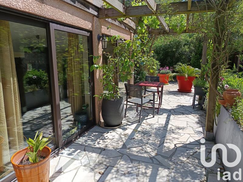 Maison - 182 m² - 8 pièces