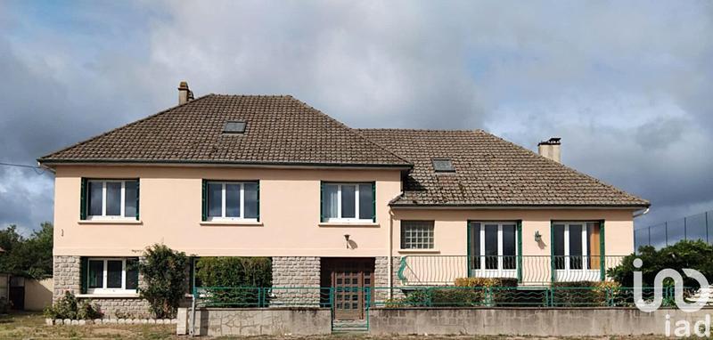 Maison - 240 m² - 1 pièce
