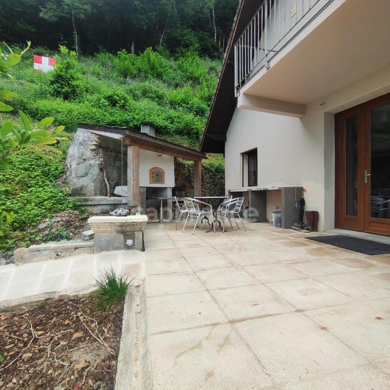 Maison - 290 m² - 11 pièces