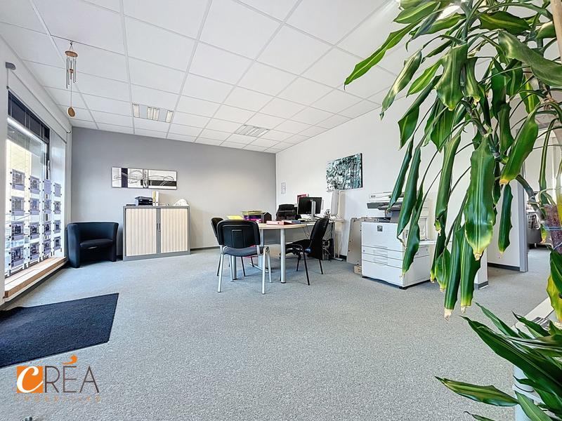 Local commercial - 80 m² - 3 pièces