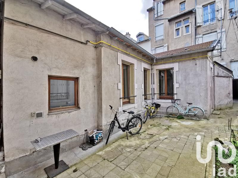 Studio - 42 m² - 1 pièce