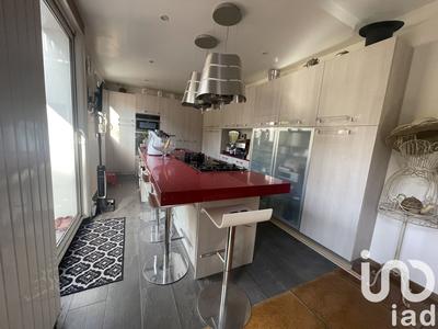 Maison - 140 m² - 6 pièces