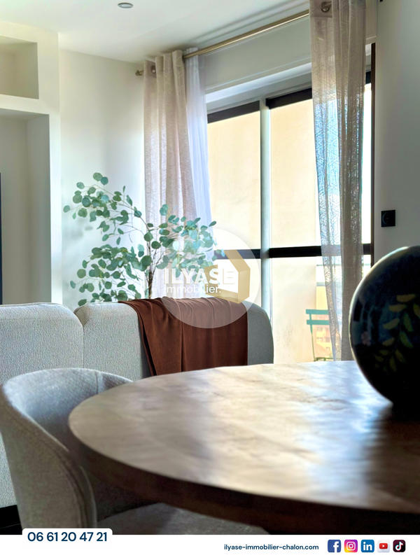 Appartement - 95 m² - 4 pièces