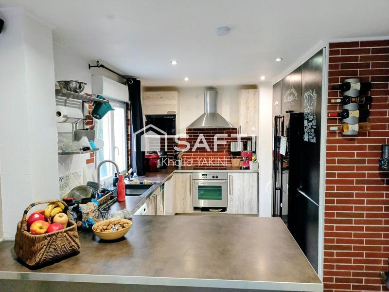 Maison - 90 m² - 5 pièces