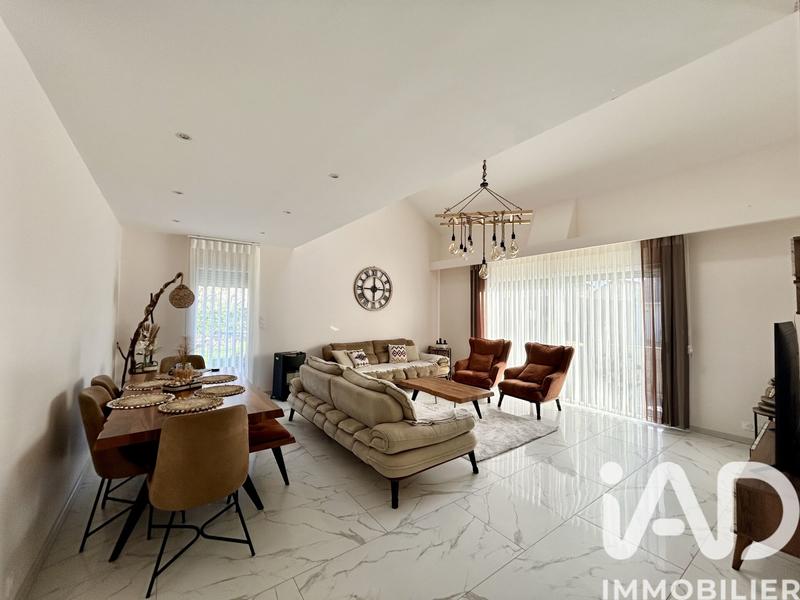 Maison - 190 m² - 3 pièces