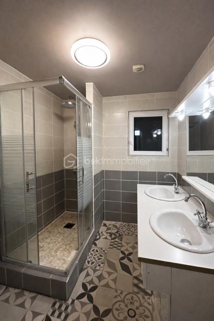 Maison de village - 190 m² - 12 pièces