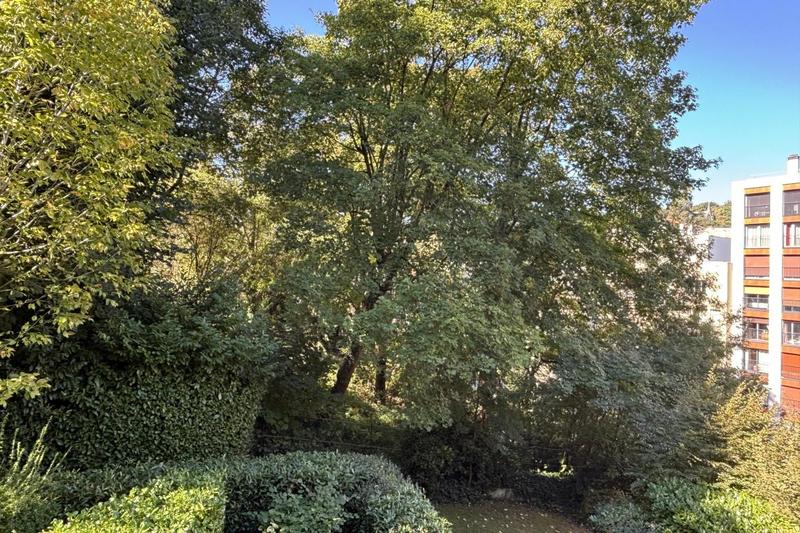 Appartement - 93 m² - 4 pièces