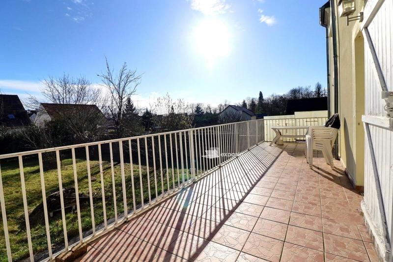 Maison - 171 m² - 8 pièces