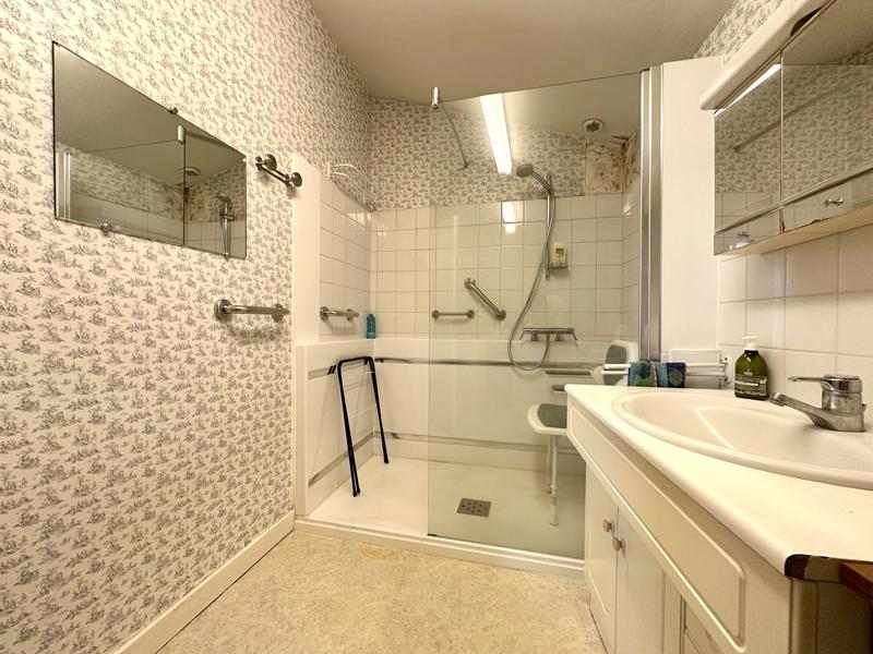 Maison ancienne - 241 m² - 6 pièces