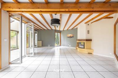 Maison contemporaine - 190 m² - 7 pièces
