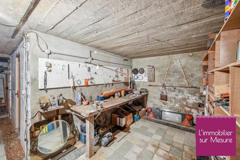 Maison - 210 m² - 6 pièces