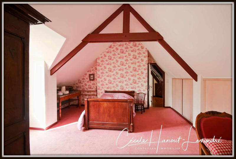 Maison - 202 m² - 8 pièces