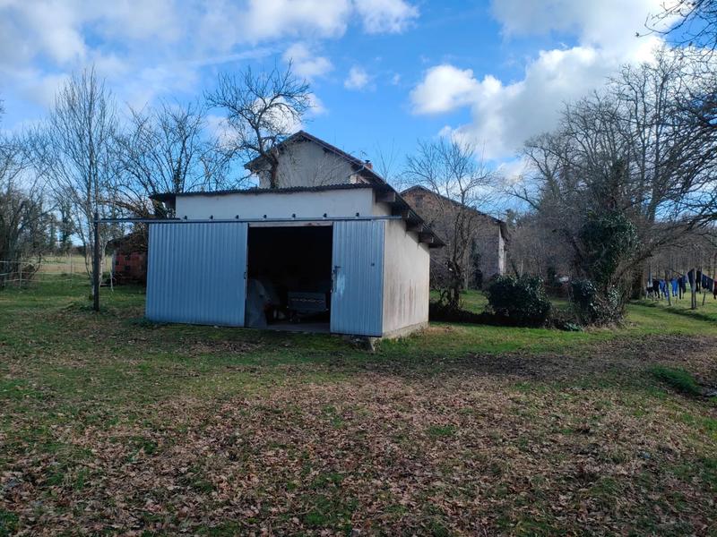 Fermette - 60 875 m² - 4 pièces