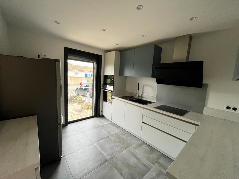 Immeuble - 75 m² - 3 pièces