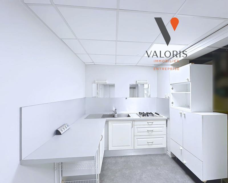 Bureau - 288 m² - 9 pièces