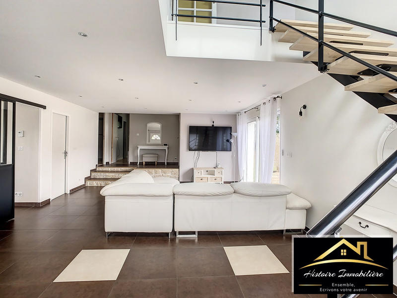 Maison contemporaine - 151 m² - 7 pièces