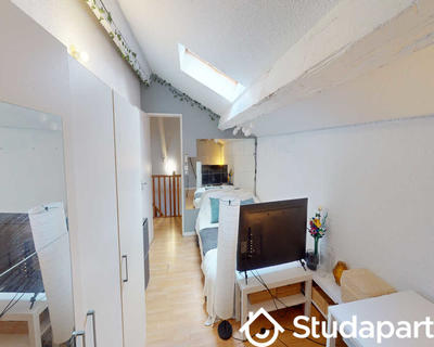 Chambre - 100 m² - 1 pièce