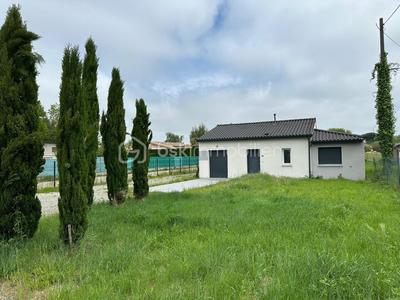 Maison - 85 m² - 4 pièces