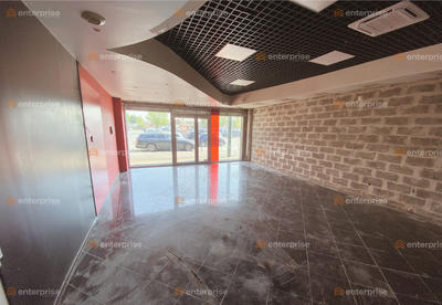 Local commercial - 70 m²