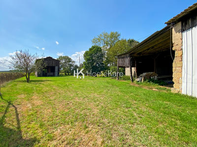 Maison - 270 m² - 5 pièces