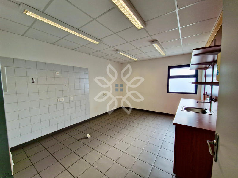 Propriété - 361 m² - 10 pièces