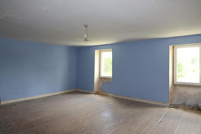 Maison - 300 m² - 12 pièces