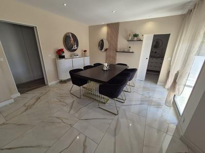 Maison - 123 m² - 4 pièces