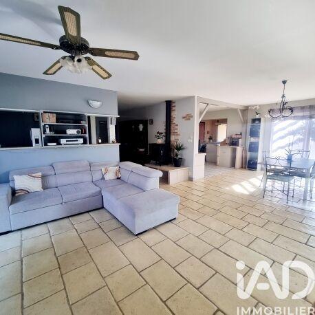 Maison - 238 m² - 8 pièces