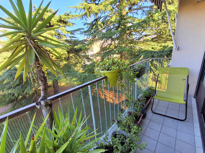 Appartement - 75 m² - 4 pièces