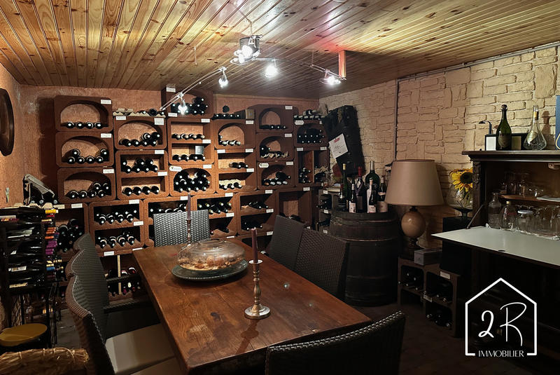 Villa - 253 m² - 10 pièces