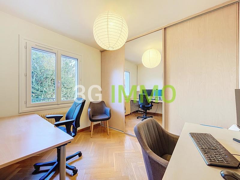 Maison traditionnelle - 140 m² - 6 pièces